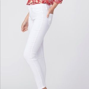 NWOT Paige White Hoxton Skinny Jeans